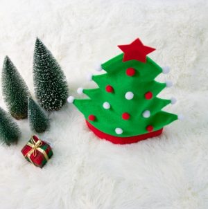 HT216 Green Christmas Tree With Red and White Baubles Star Christmas Soft Hat Festival Party Elf Hat Christmas Hat