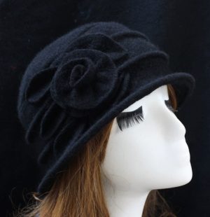 HT219 Autumn and Winter Fashion Woolen Hat, High-end and Elegant Basin Hat for Middle-aged and Elderly People in Winter.